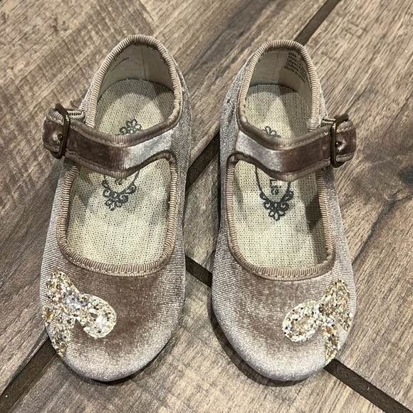 Most precious Joyfolie Mary Jane shoes - Picture 1 of 5